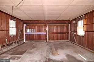 153 N Center St, Fredericksburg, PA 17026 - Photo 6