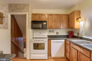 323 S 3rd Ave, Lebanon, PA 17042 - Photo 12