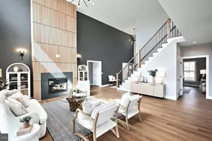 217 Dahlia Cir, Lebanon, PA 17042 - Photo 6