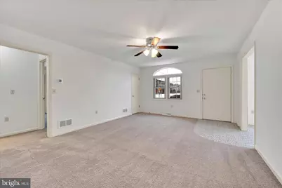 2098 Walnut St, Lebanon, PA 17042 - Photo 2
