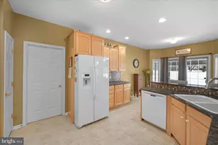 5238 Elizabethtown Rd, Palmyra, PA 17078 - Photo 12