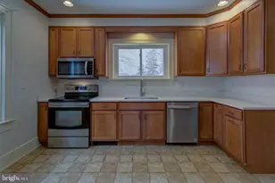 36 N College St, Palmyra, PA 17078 - Photo 8