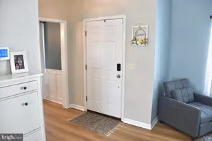 2061 Mallard Ln, Lebanon, PA 17046 - Photo 4