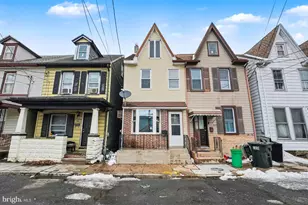 321 E Weidman St, Lebanon, PA 17046 - Photo 2