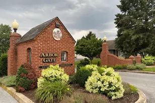 36 Rosemont Dr, Myerstown, PA 17067 - Photo 2