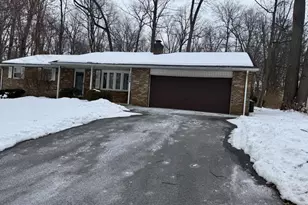 1806 Martin Dr, Lebanon, PA 17046 - Photo 1