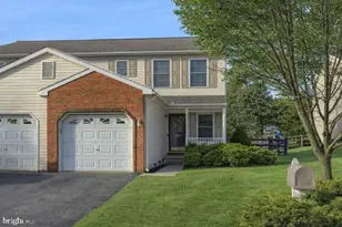 24 Grasshopper Ct, Myerstown, PA 17067 - Photo 1