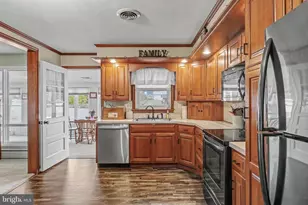 930 S Green St, Palmyra, PA 17078 - Photo 8