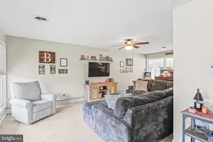 930 S Green St, Palmyra, PA 17078 - Photo 2