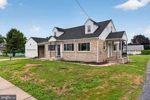 625 N Lincoln St, Palmyra, PA 17078 - Photo 1