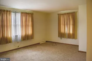 420 E Maple St, Cleona, PA 17042 - Photo 4