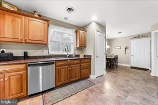 1011 Percy Ln, Lebanon, PA 17042 - Photo 10