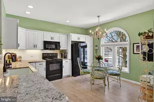 24 Hickory St, Palmyra, PA 17078 - Photo 4