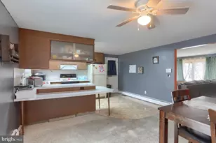 905 Skyline Dr, Lebanon, PA 17046 - Photo 8