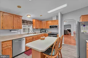 583 W Cedar St, Palmyra, PA 17078 - Photo 10