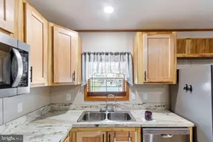 2126 Scull St, Lebanon, PA 17046 - Photo 6