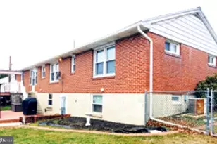 828 Weavertown Rd, Lebanon, PA 17046 - Photo 2