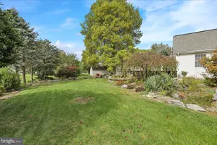 47 Norway Ln, Lebanon, PA 17042 - Photo 6