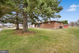 729 S 3rd Ave, Lebanon, PA 17042 - Photo 4