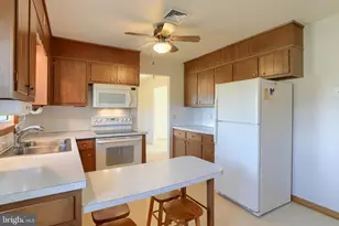 139 Lawn Rd, Palmyra, PA 17078 - Photo 14