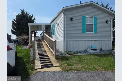 4 Pine Street, Fredericksburg, PA 17026 - Photo 2