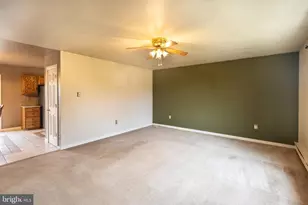 400 Arnold Ct, Lebanon, PA 17042 - Photo 6