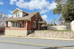 725 N 7th St, Lebanon, PA 17046 - Photo 2