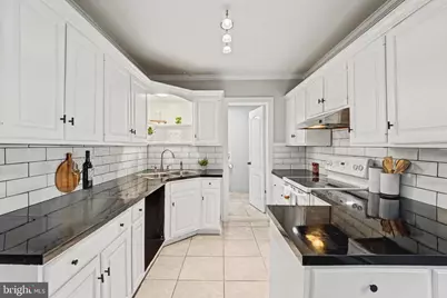 808 Locust Street, Lebanon, PA 17042 - Photo 12