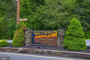 1048 Hemlock Cir, Manheim, PA 17545 - Photo 2