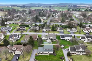 13 Manor Dr, Lebanon, PA 17042 - Photo 6