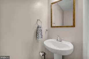 81 Creekside Dr, Lebanon, PA 17042 - Photo 8