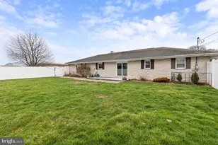 134 Lynnwood Dr, Palmyra, PA 17078 - Photo 6