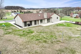 375 Snow Dr, Lebanon, PA 17046 - Photo 16