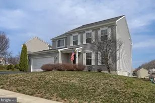 16 Wildflower Cir, Lebanon, PA 17046 - Photo 4