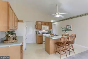 592 N 16th St, Lebanon, PA 17046 - Photo 10