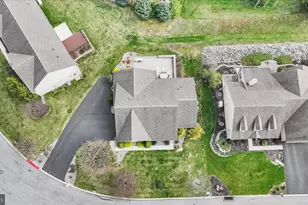 858 Water Edge Ct, Lebanon, PA 17046 - Photo 8
