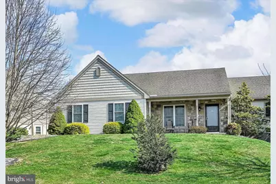 858 Water Edge Ct, Lebanon, PA 17046 - Photo 6