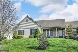 858 Water Edge Ct, Lebanon, PA 17046 - Photo 6