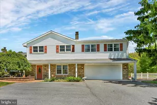 2016 S Forge Rd, Palmyra, PA 17078 - Photo 2