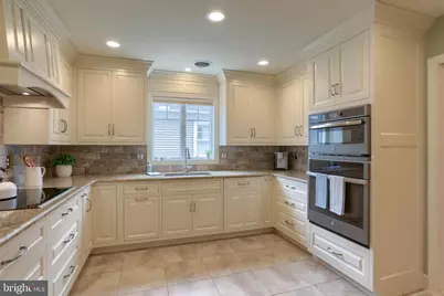 1045 English Drive, Lebanon, PA 17042 - Photo 8