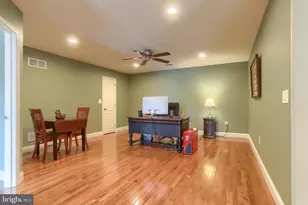 1045 English Dr, Lebanon, PA 17042 - Photo 36