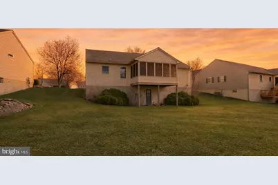 19 Springhouse Drive, Myerstown, PA 17067 - Photo 2