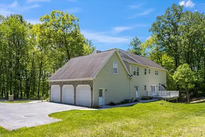 304 Iron Valley Drive, Lebanon, PA 17042 - Photo 8