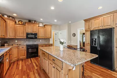 304 Iron Valley Drive, Lebanon, PA 17042 - Photo 2