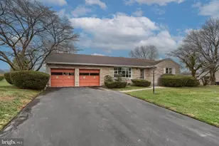 31 Jayanne Dr, Lebanon, PA 17042 - Photo 2
