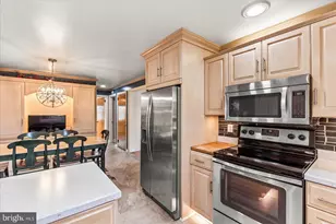 158 N Green St, Palmyra, PA 17078 - Photo 12