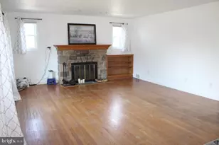 158 N Green St, Palmyra, PA 17078 - Photo 4