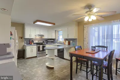 811 E Canal Street, Lebanon, PA 17046 - Photo 10