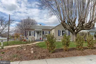 403 E Chestnut St, Cleona, PA 17042 - Photo 4