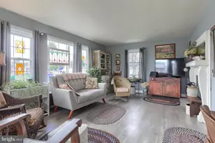 403 E Chestnut St, Cleona, PA 17042 - Photo 8